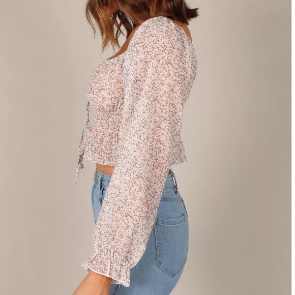 NWT Petal & Pup Qali Cropped Long Sleeve Floral Top, Beige, size L - Picture 2 of 7